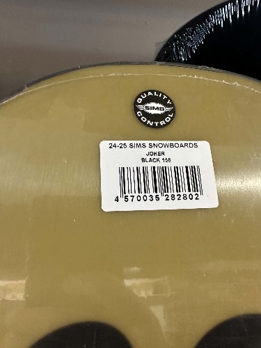 I'm sorry, but it appears that "Sime Joker 25 156" does not contain any contextual information or recognizable language content that can be translated into English.