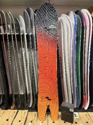 Telos Lemurian 165 splitboard + skins