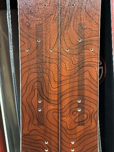 Telos DST 22 158 splitboard + skins