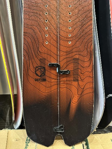 Telos DST 22 158 splitboard + skins
