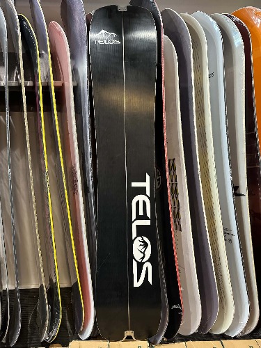 Telos DST 22 158 splitboard + skins