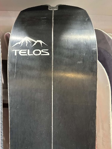 Telos DST 22 162 splitboard + skins