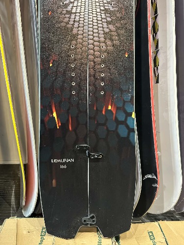 Telos Lemurian 166 splitboard + skins