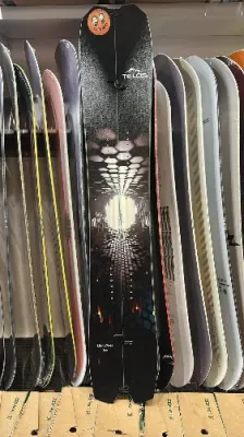 Telos Lemurian 166 splitboard + skins