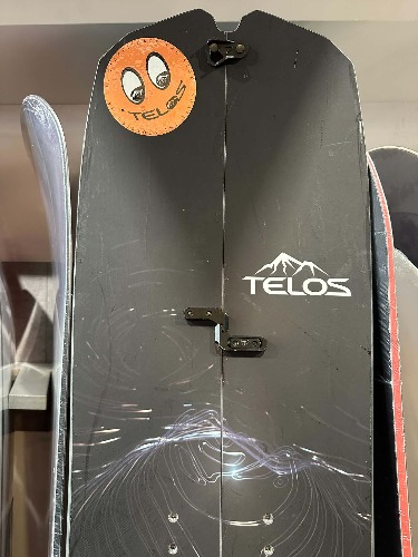 Telos DST Carbon Splitboard 24 162 + skins