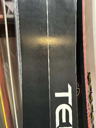 Telos DST Carbon DFD 158 splitboard + skins