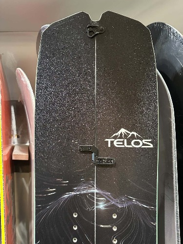 Telos DST 24 154 splitboard + skins