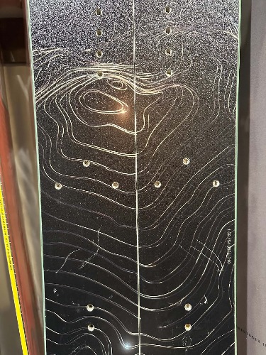Telos DST 24 154 splitboard + skins