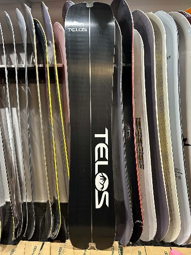 Telos DST 24 154 splitboard + skins