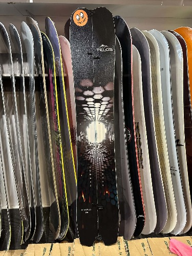 Telos Lemurian 24 158 splitboard + skins
