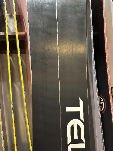 Telos Lemurian 24 158 splitboard + skins