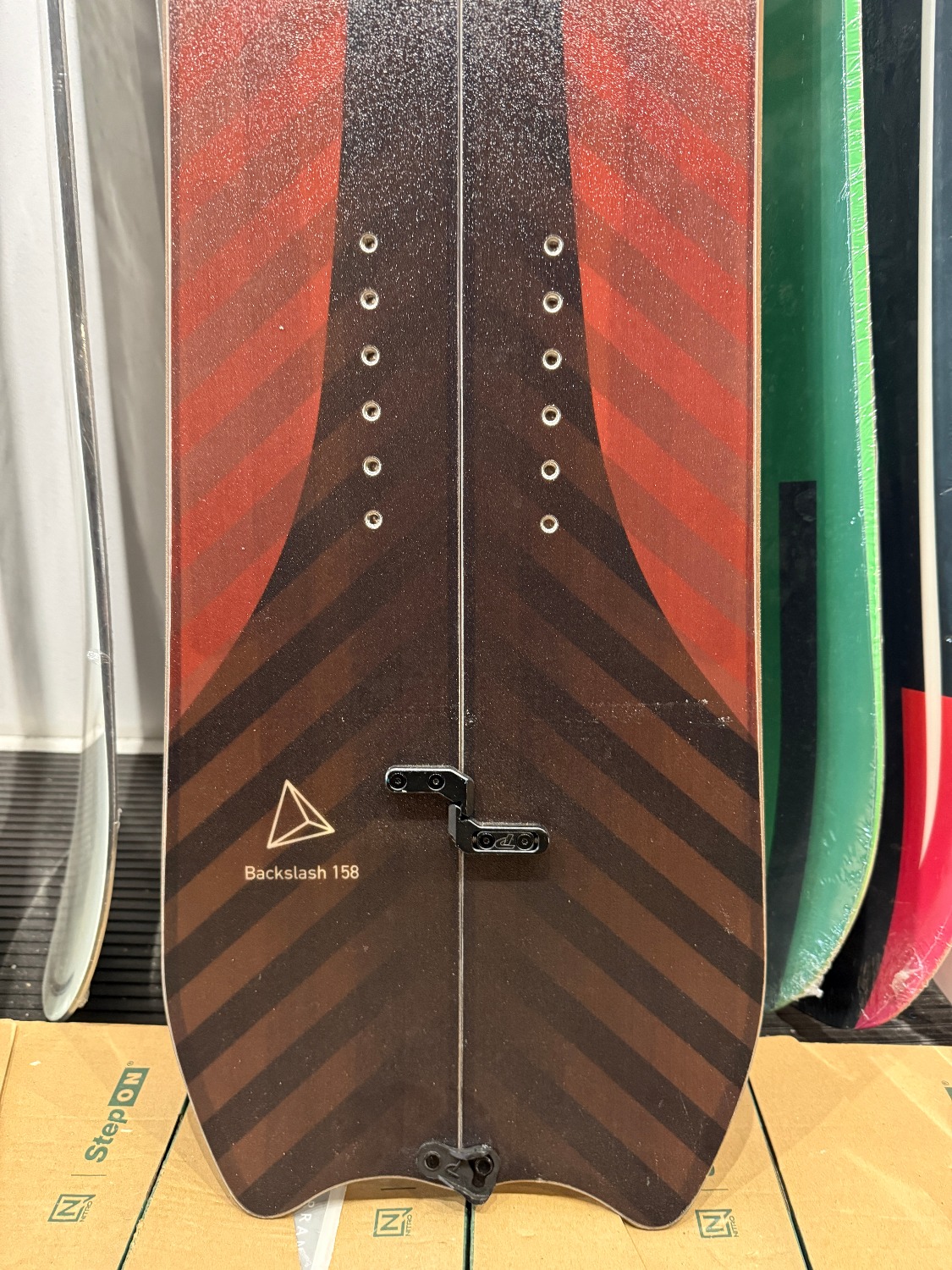 Telos Backslash 22 158 splitboard + skins