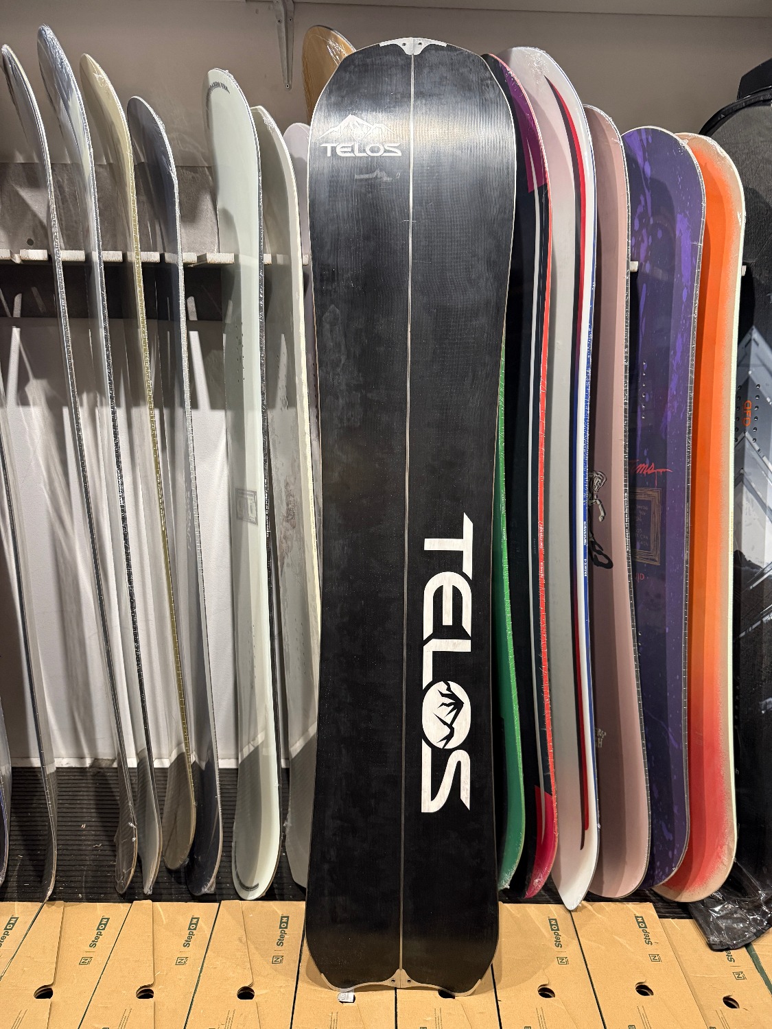 Telos Backslash 22 158 splitboard + skins