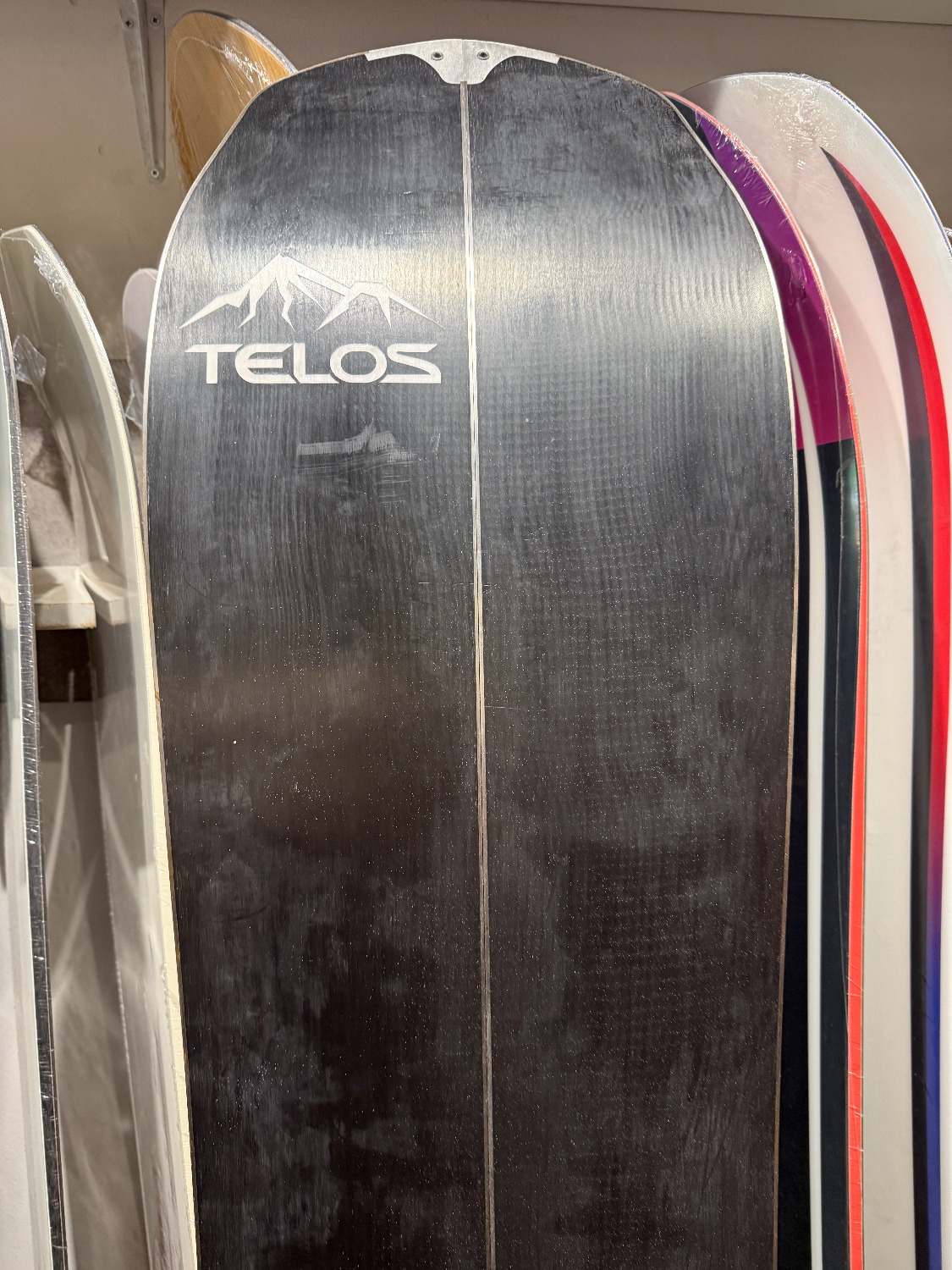 Telos Backslash 22 158 splitboard + skins