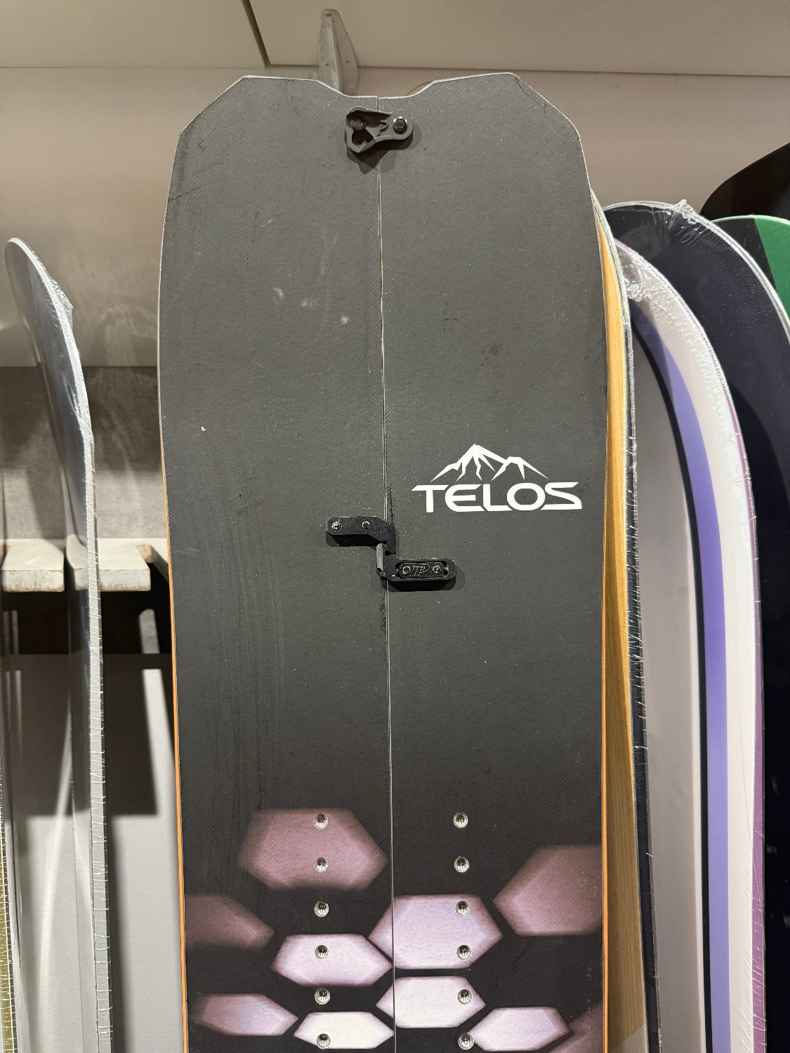Telos Lemurian Carbon DFD 154 splitboard + skins