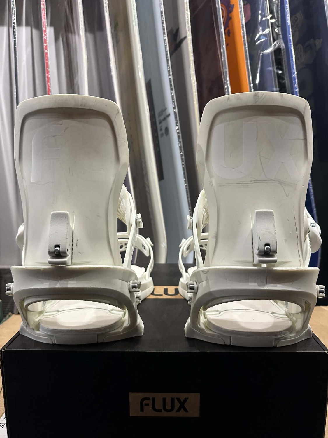 Flux XF white M demo