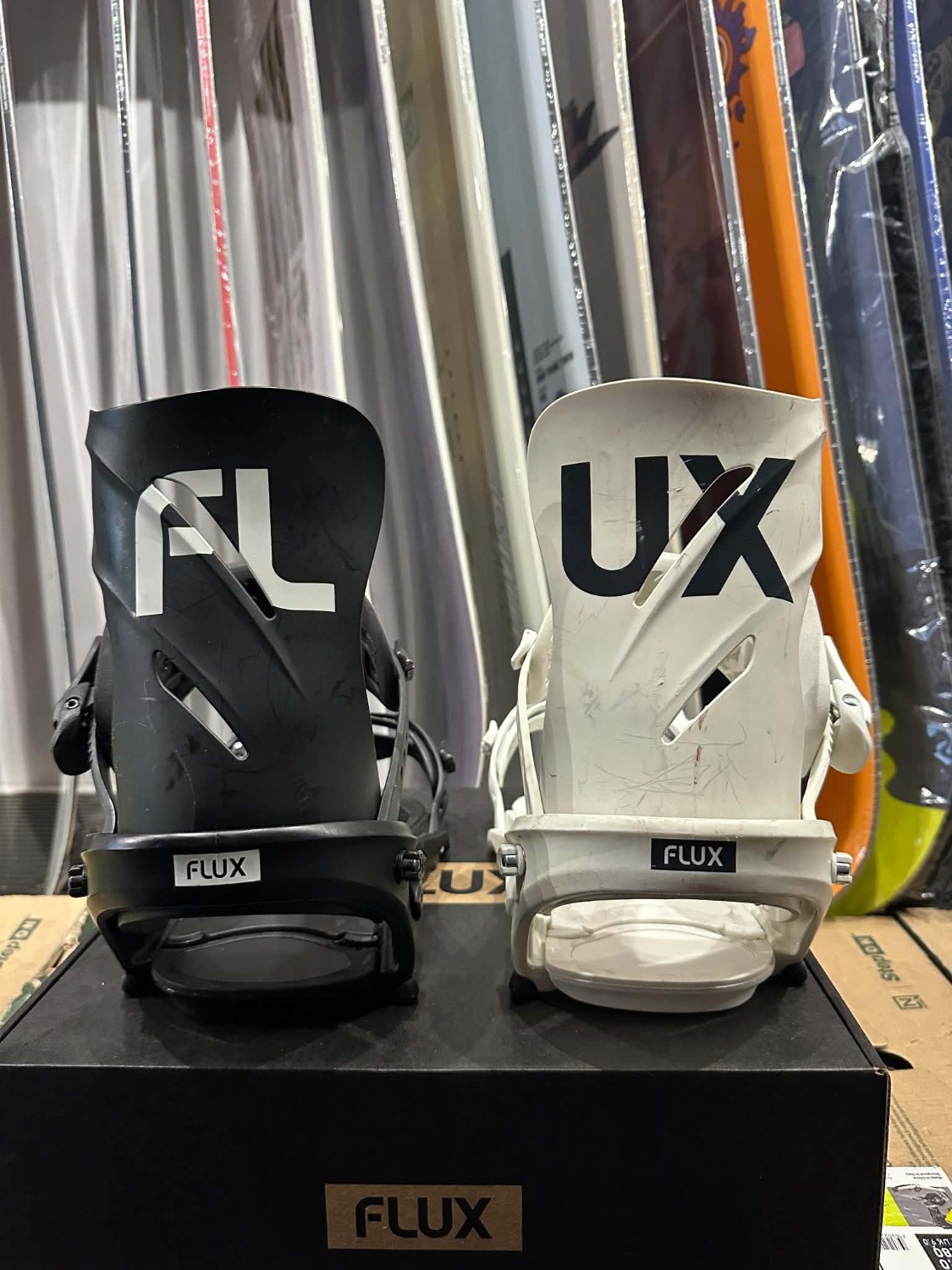 Flux GT white/black M demo