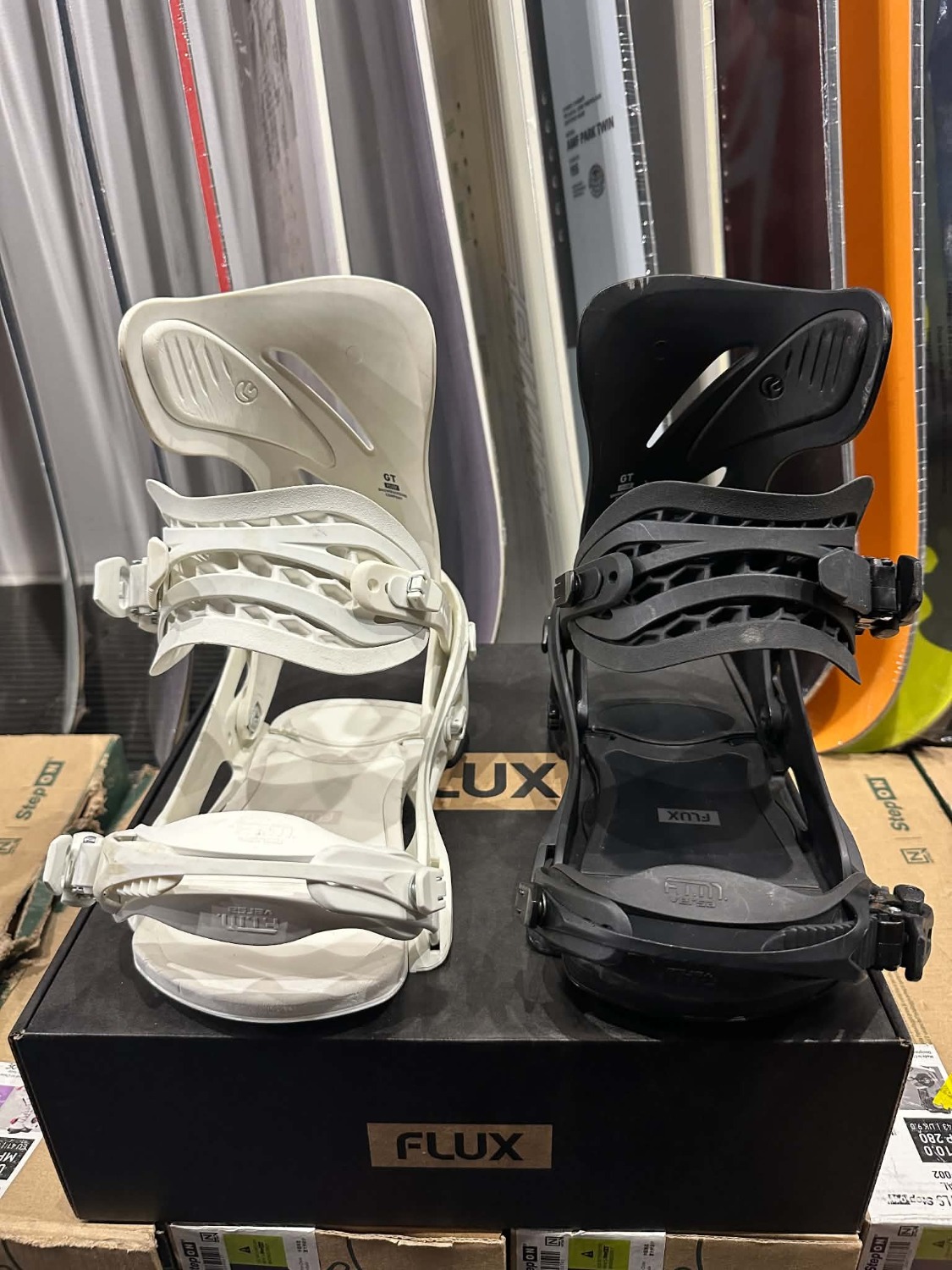 Flux GT white/black M demo