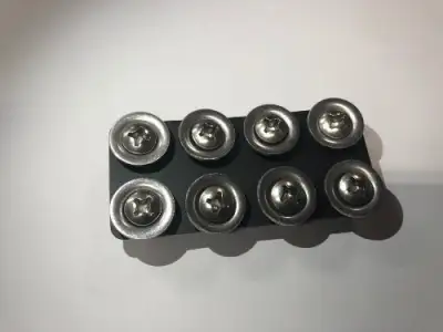 Komplet 8 szt śrubek Flux